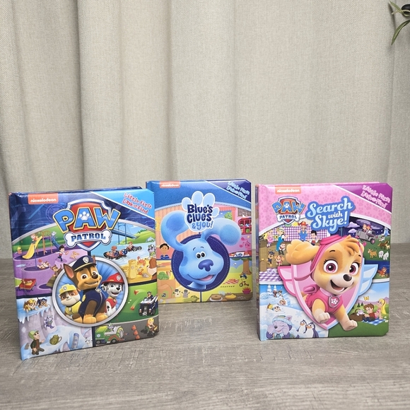 Little First Look and Find Activity Books Paw Patrol Blue's Clue & You Skye NIP - Picture 1 of 7